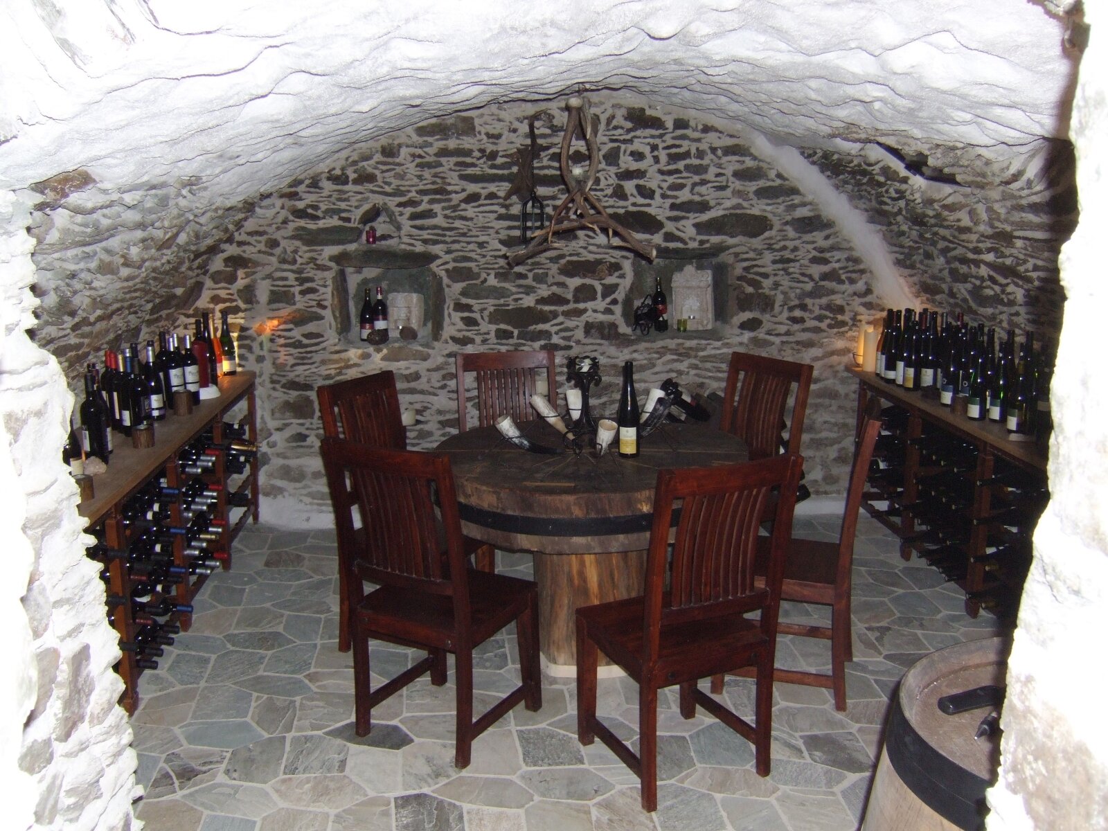 Einmalige Gelegenheit: Stilvolle Pension mit Vinothek in malerischer Lage von Runkel an der Lahn