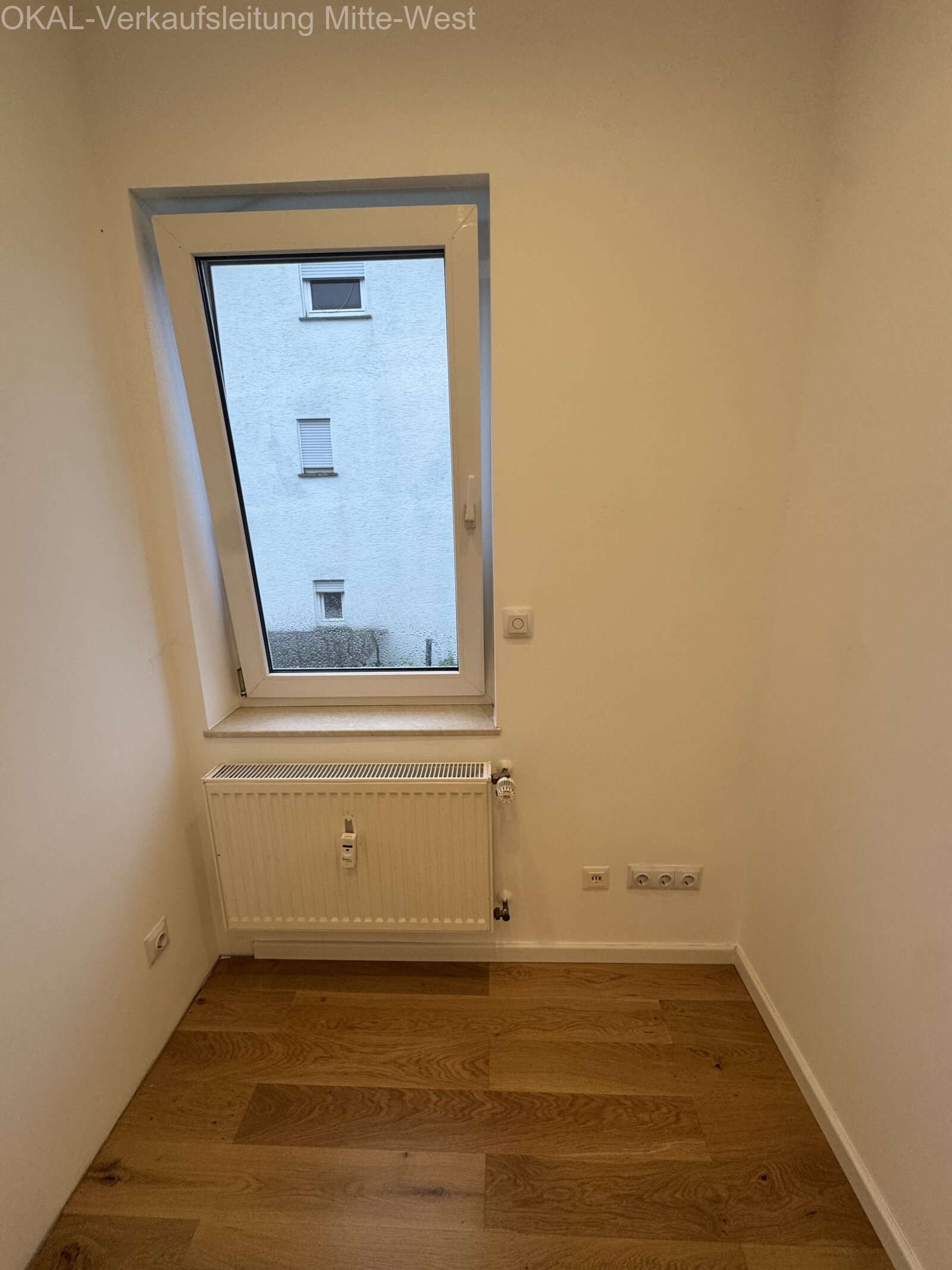 Top Renovierte Eigentumswohnung mit Balkon, Tiefgarage, Kellerraum und Gartenmitbenutzung