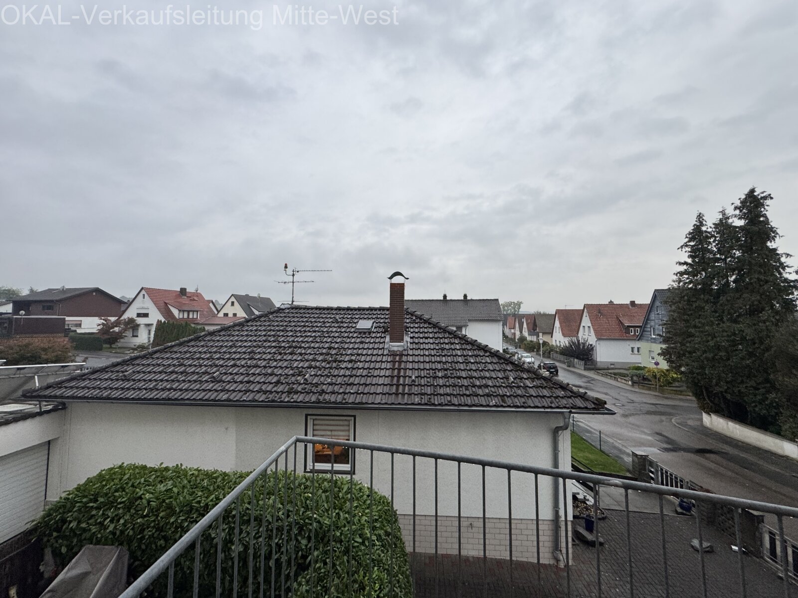 Top Renovierte Eigentumswohnung mit Balkon, Tiefgarage, Kellerraum und Gartenmitbenutzung