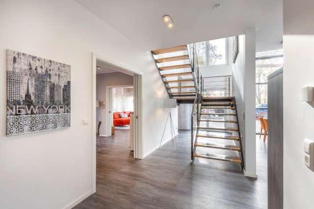 Ihr wunderschönes Zweifamilienhaus im großen Stil