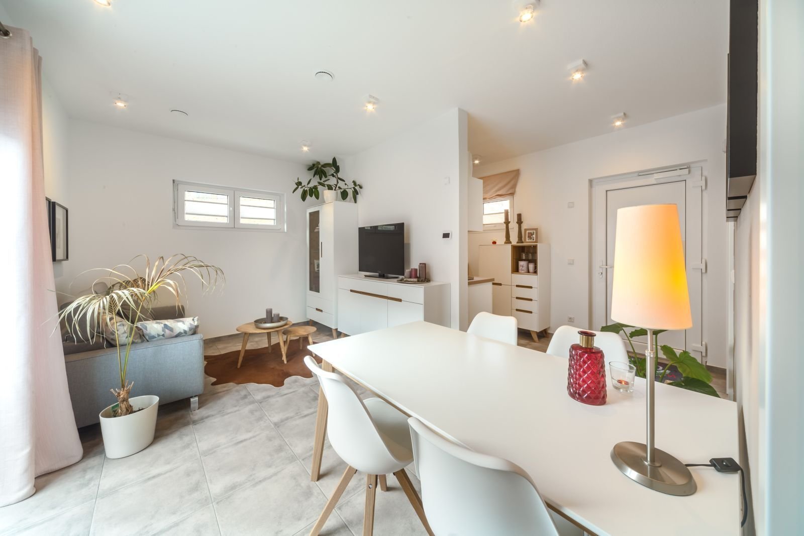 DAS GENERATIONENHAUS MIT DEM GEWISSEN ETWAS