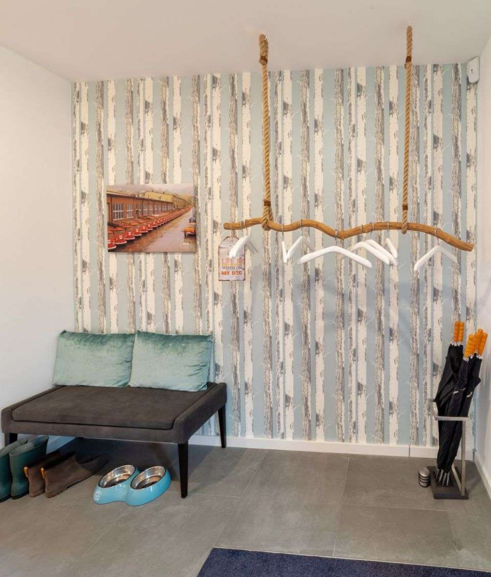 Schick unser neues Bungalow, von innen und außen