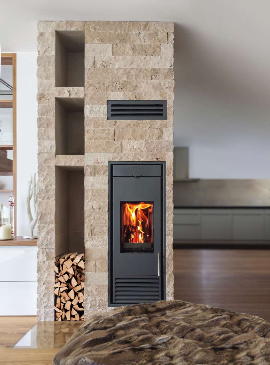 Unsere Stadtvilla-Modernes Wohnen unter elegantem Walmdach