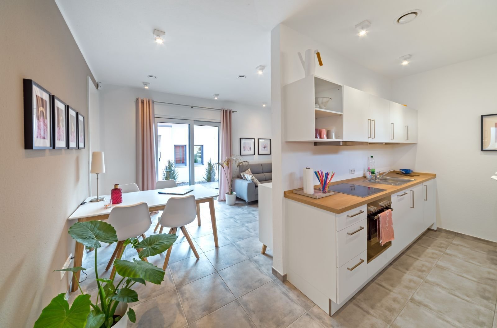 ARCHITEKTENHAUS INKLUSIVE GRUNDSTÜCK, SCHLUSSELFERTIG,DAS GENERATIONENHAUS MIT DEM GEWISSEN ETWAS