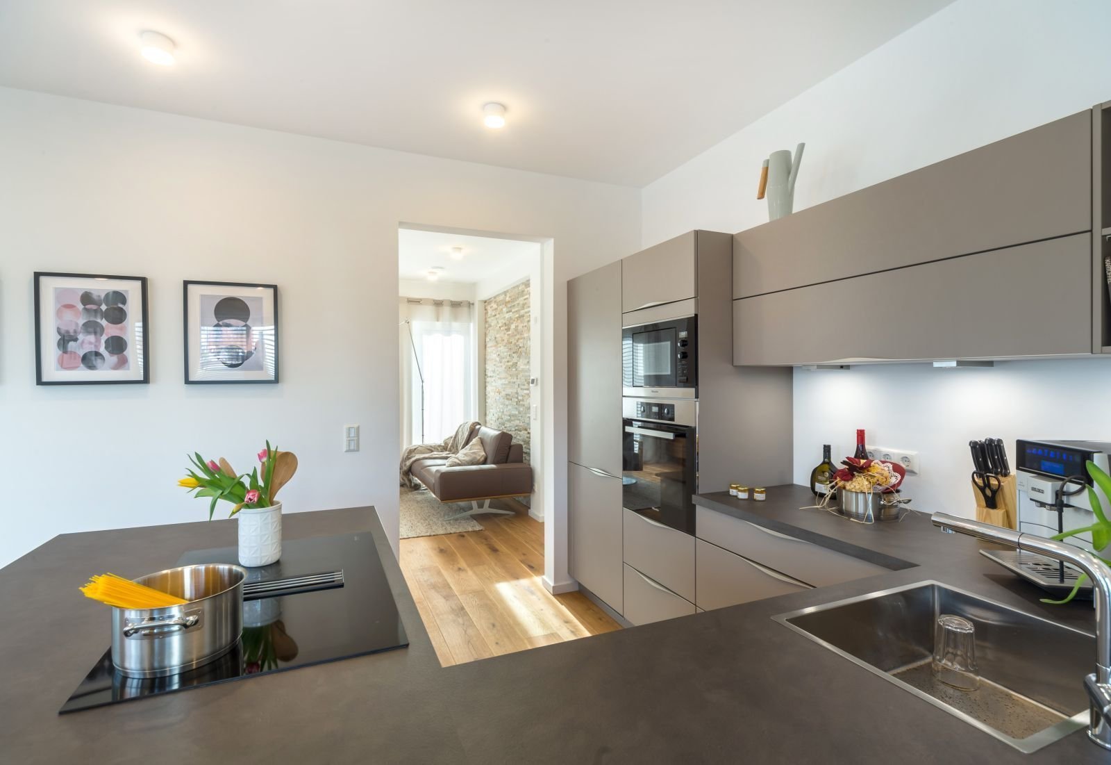 ARCHITEKTENHAUS INKLUSIVE GRUNDSTÜCK, SCHLUSSELFERTIG,DAS GENERATIONENHAUS MIT DEM GEWISSEN ETWAS