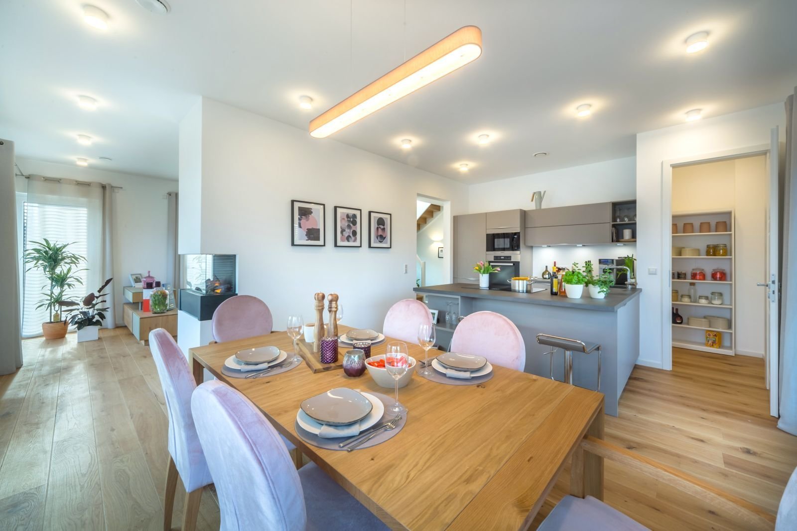 ARCHITEKTENHAUS INKLUSIVE GRUNDSTÜCK, SCHLUSSELFERTIG,DAS GENERATIONENHAUS MIT DEM GEWISSEN ETWAS