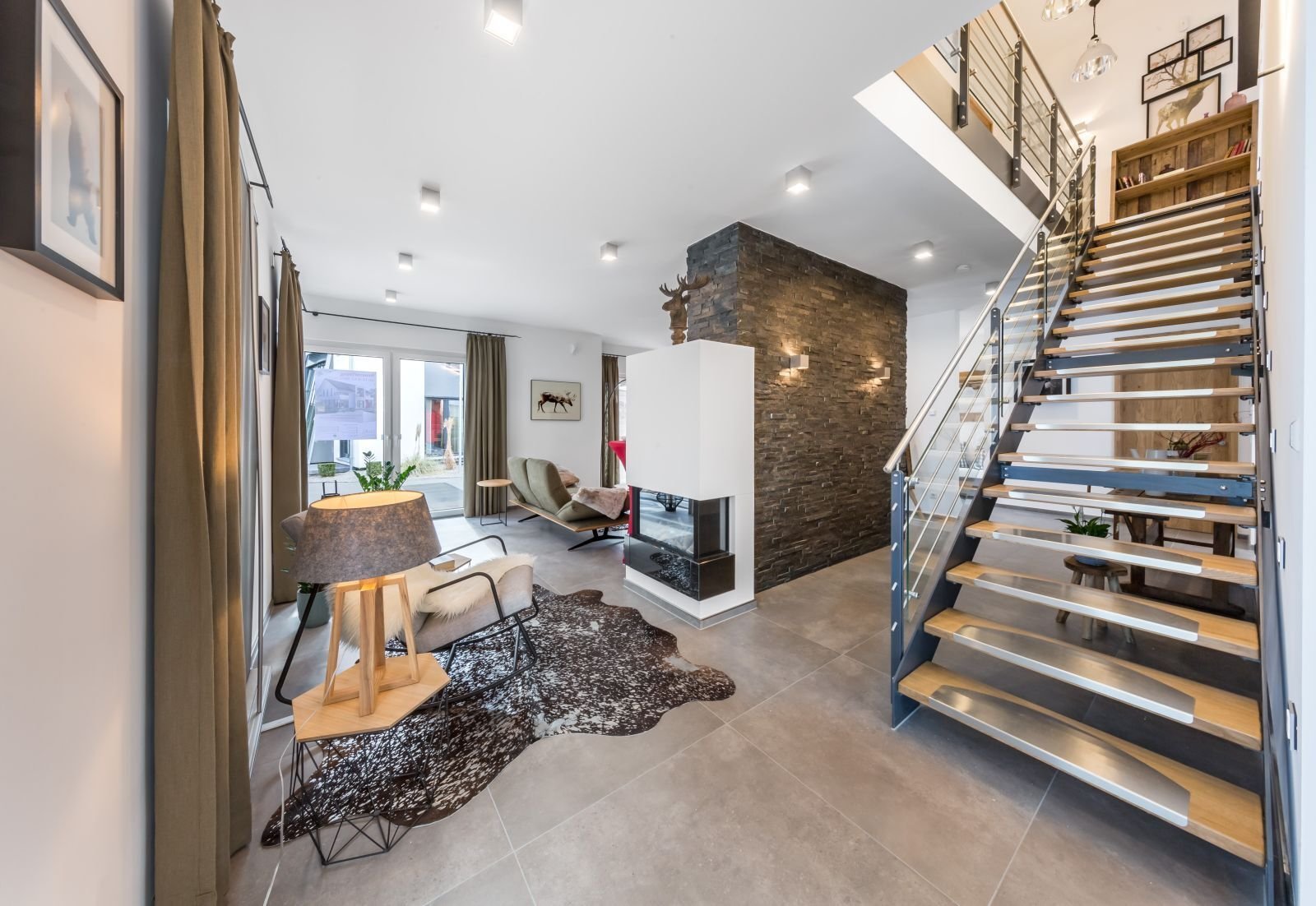 ARCHITEKTENHAUS INKLUSIVE GRUNDSTÜCK, SCHLUSSELFERTIG, SMARTES EINFAMILIENHAUS MIT VIEL LIEBE ZUM DETAIL