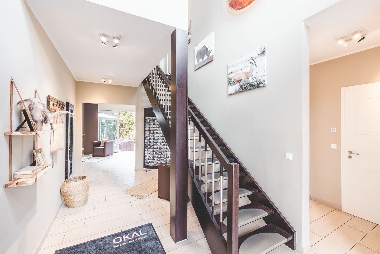 ARCHITEKTENHAUS INKLUSIVE GRUNDSTÜCK, SCHLUSSELFERTIG, SYMMETRIE & HARMONIE