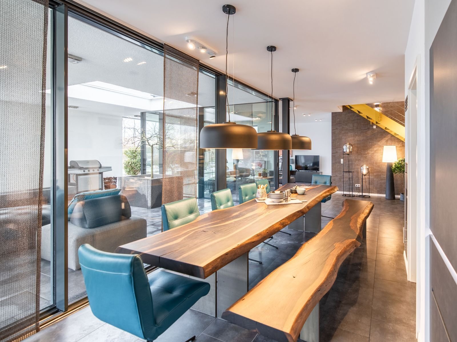 Andere Pläne? Wir kümmern uns um Bauplatz und Hausbau!