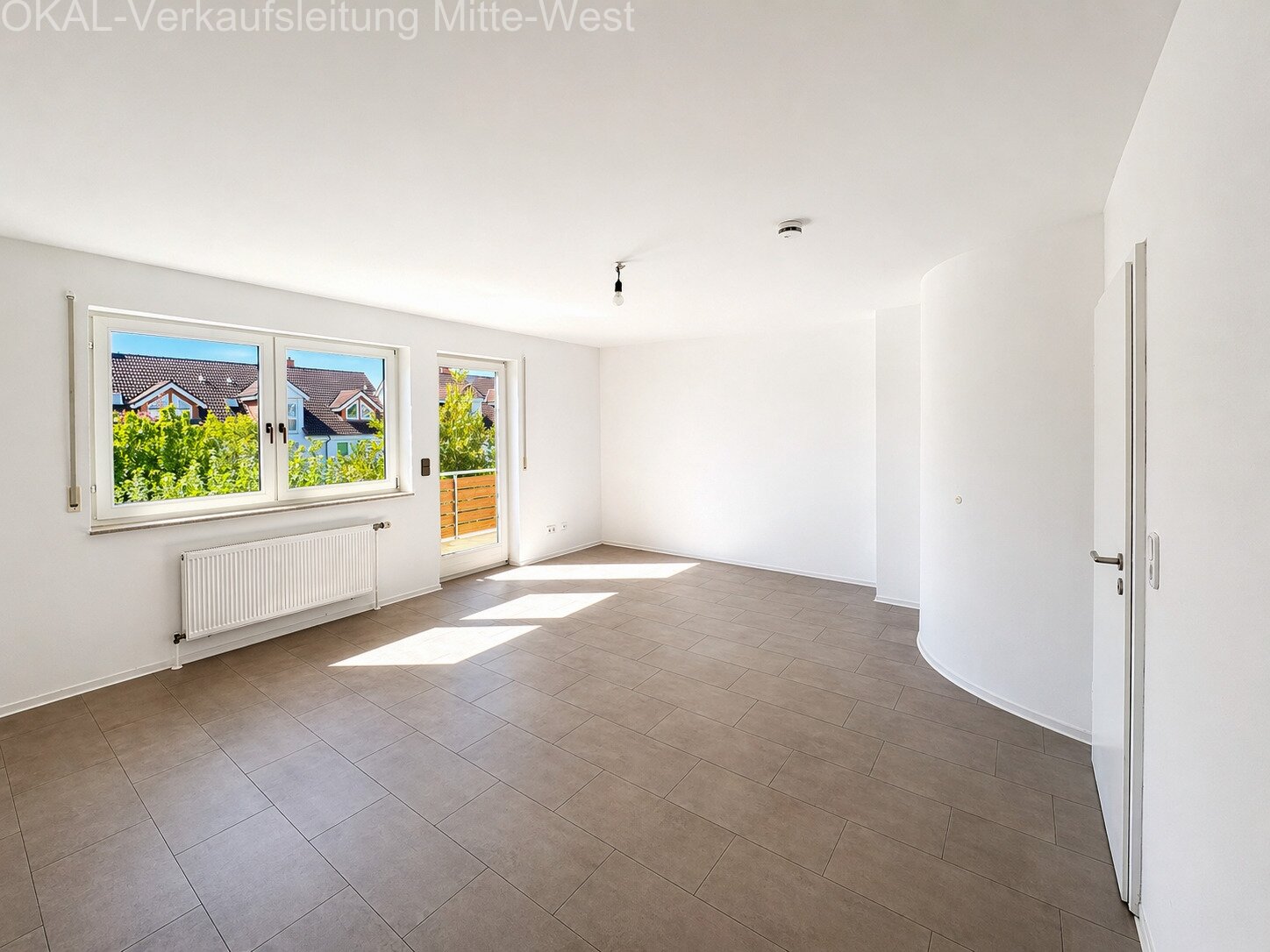 Moderne Eleganz mit Wohlfühlcharakter – Architektonisch besonderes Zuhause mit Gartenidylle