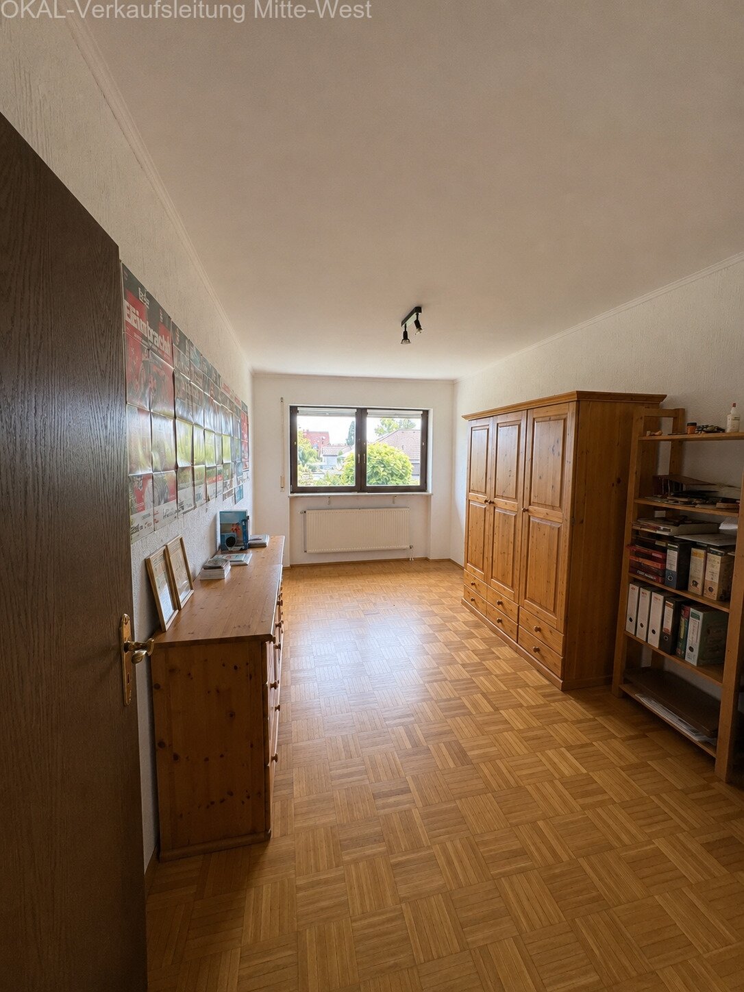 Paradies im Grünen: 243,80m2 DHH mit Südterrasse, neuer Heizung, Keller und Garage