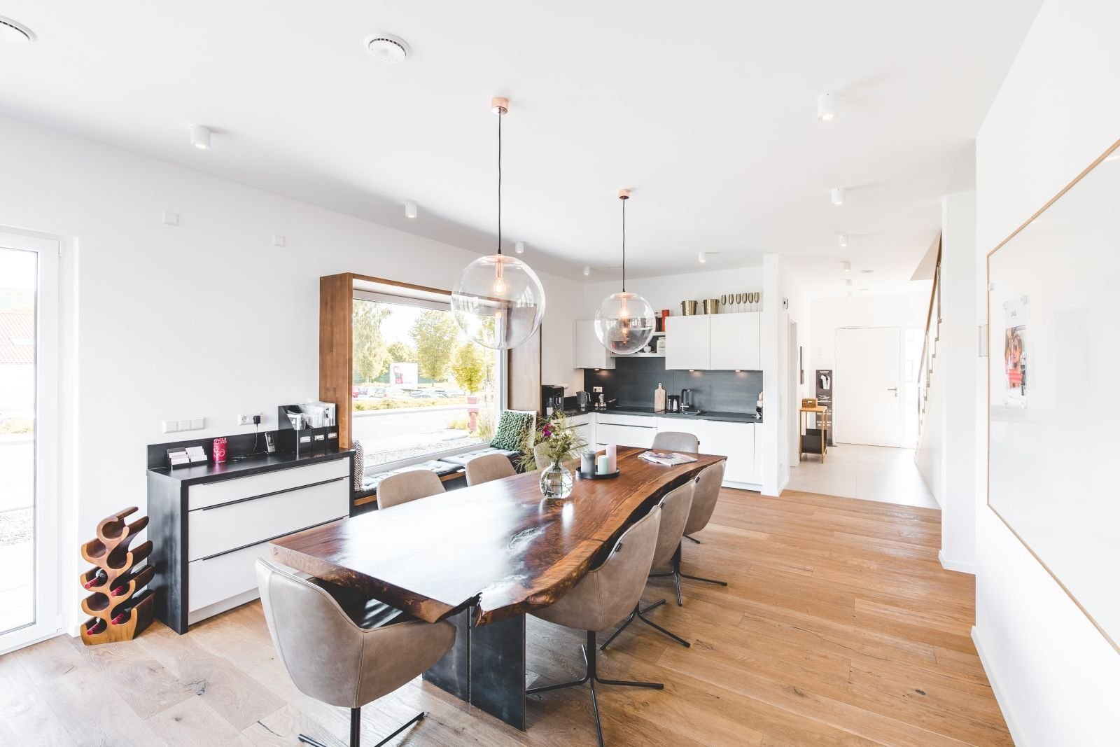 HOMMAGE AN DIE BAUHAUSÄRA