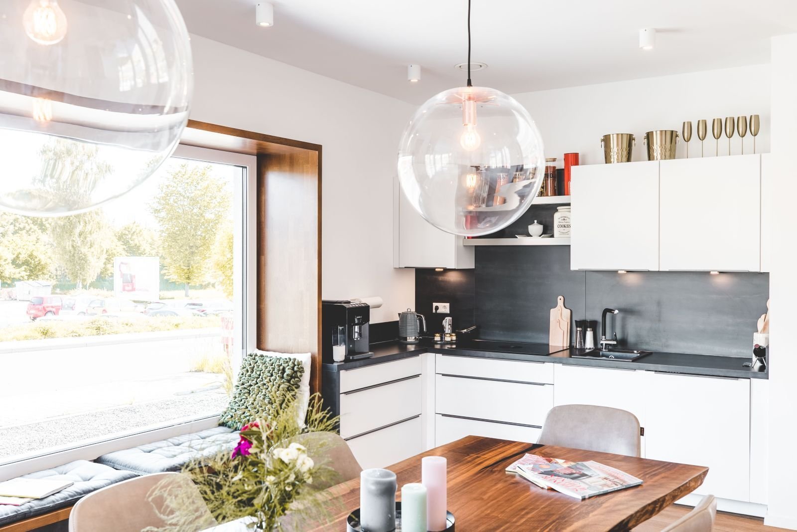 Ansicht Küche/Esszimmer Ansicht Küche/Esszimmer